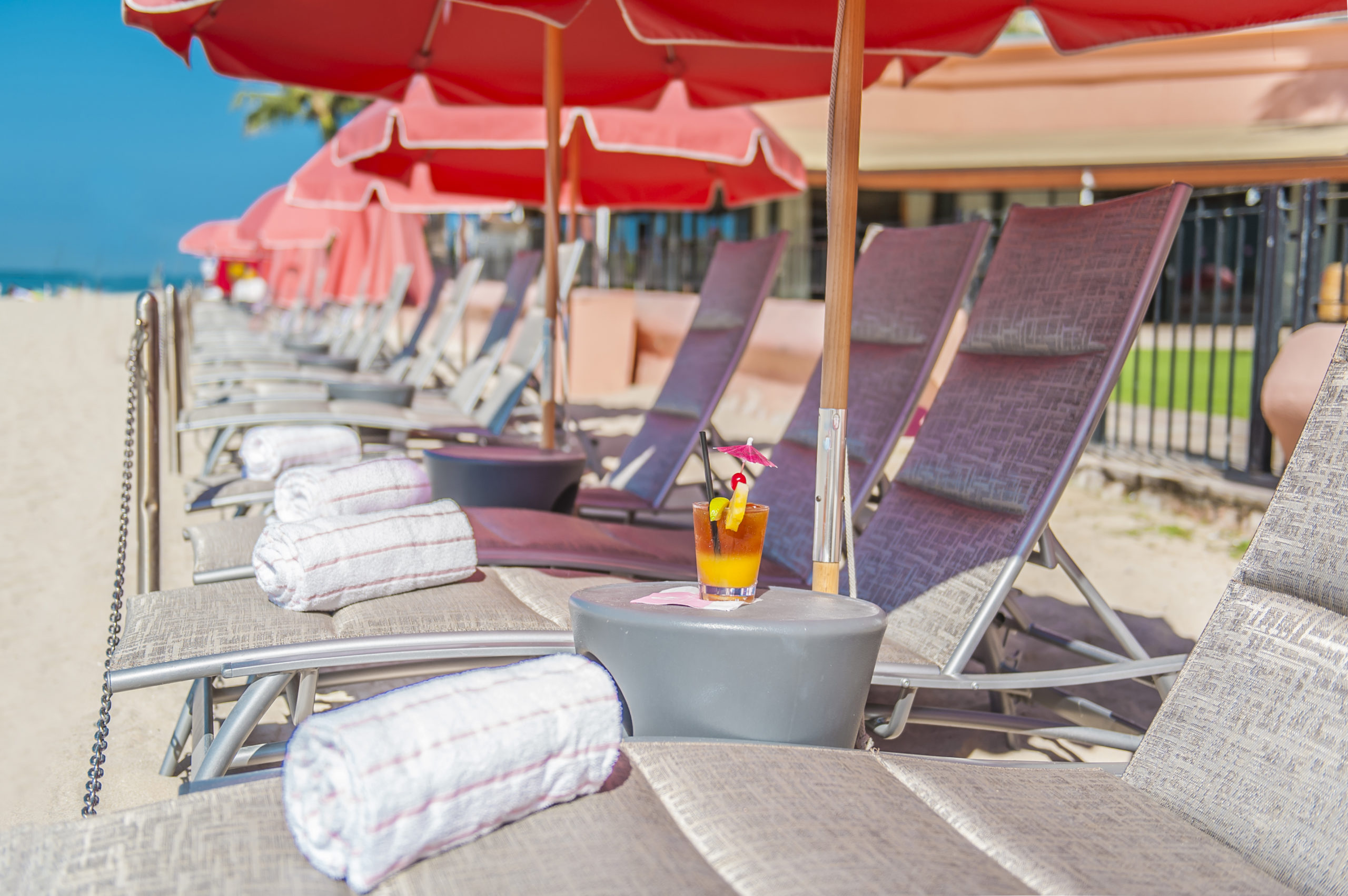 ロイヤル・ハワイアンのワイキキ・ビーチ・サービス｜アンブレラ